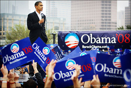 Barack Obama using offline advertising for his website